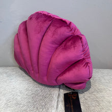Load image into Gallery viewer, Shell Statement Cushion Pink
