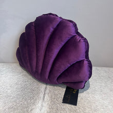 Load image into Gallery viewer, Shell Statement Cushion Plum / Purple
